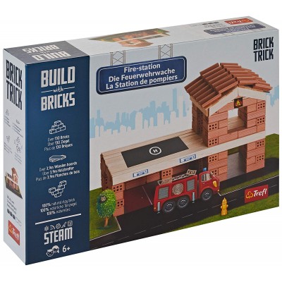 Trefl-60983 Build with Bricks - La Caserne des Pompiers